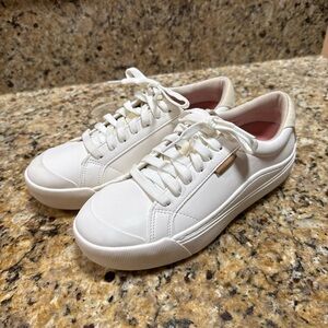 Dr. Scrolls shoes leather white . Perfect condition